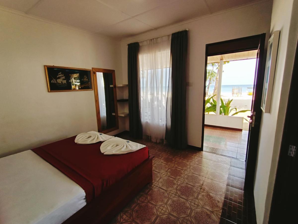 French Garden Pragash Beach Hotel Trincomalee Eksteriør bilde