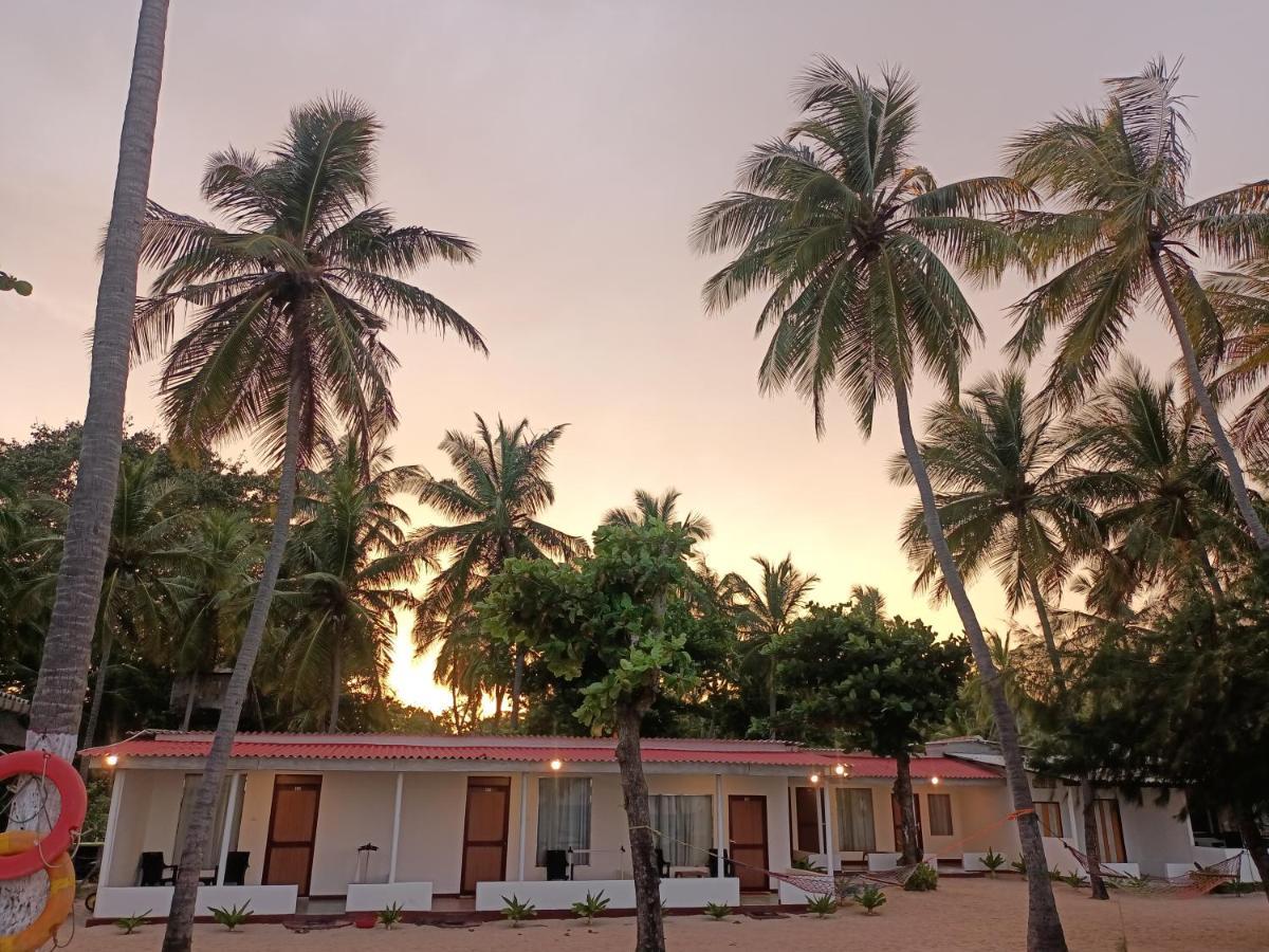 French Garden Pragash Beach Hotel Trincomalee Eksteriør bilde