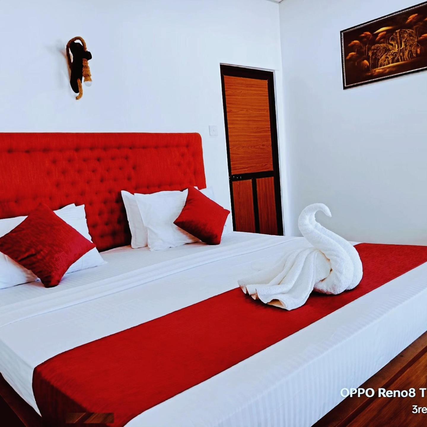 French Garden Pragash Beach Hotel Trincomalee Eksteriør bilde