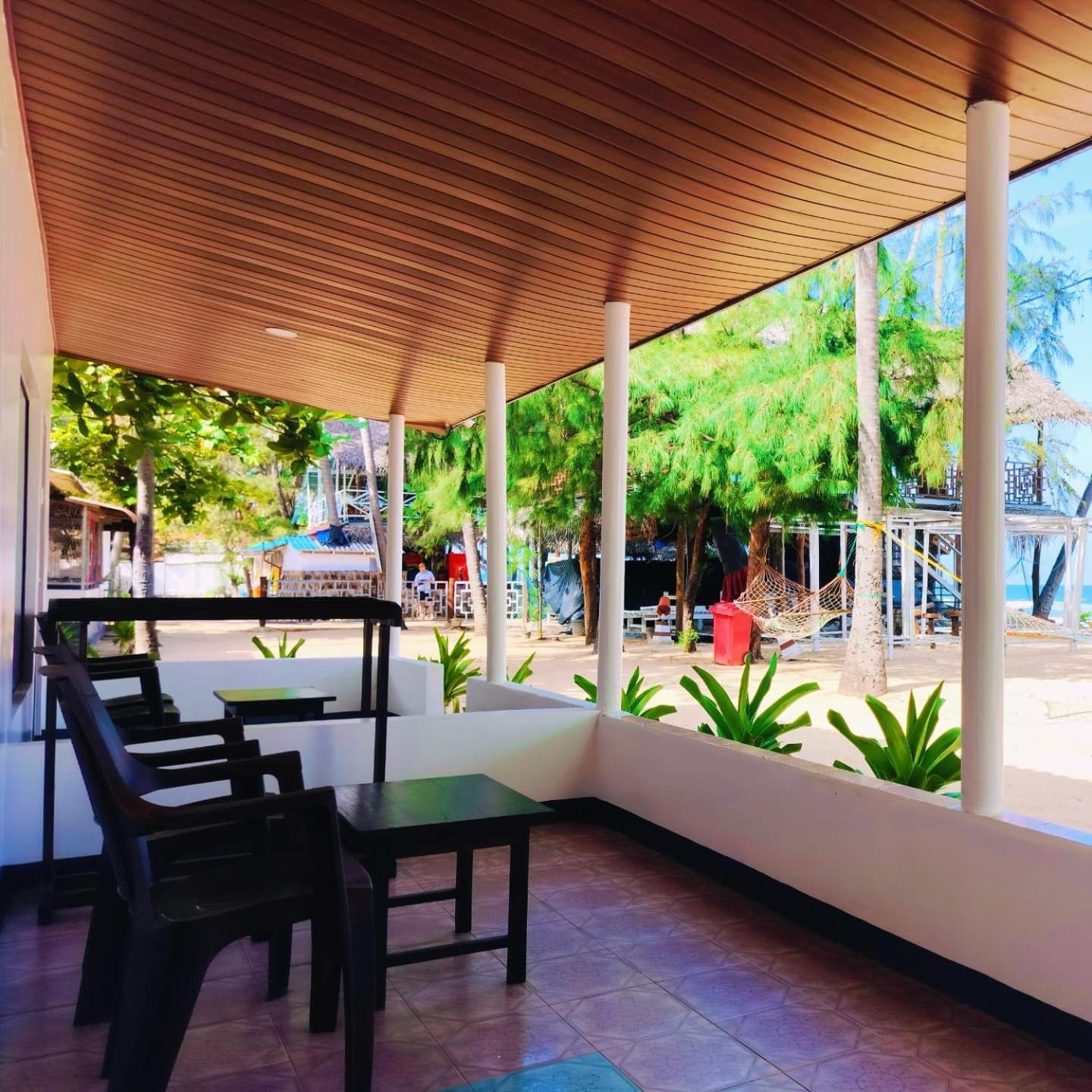 French Garden Pragash Beach Hotel Trincomalee Eksteriør bilde